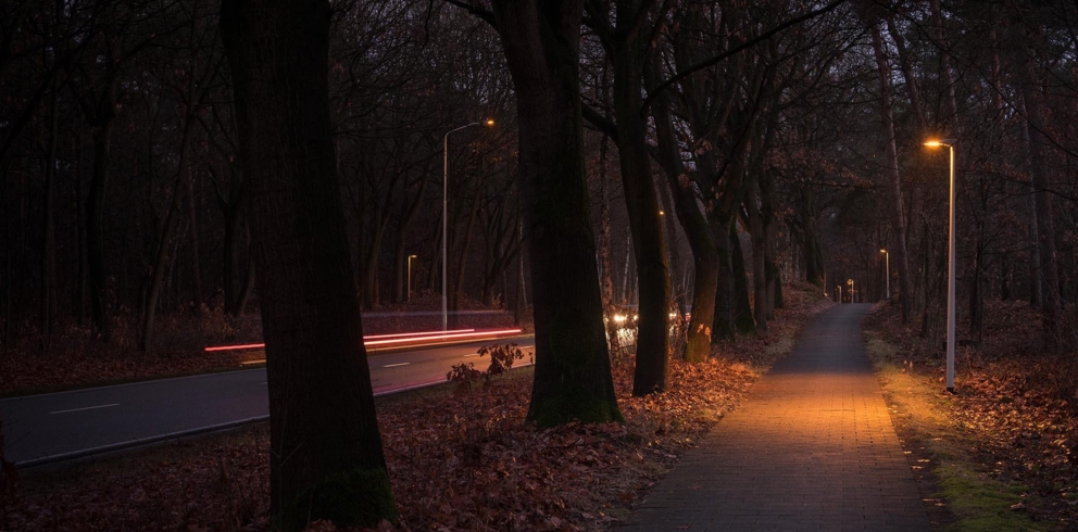 Lightronics BRISA BAT armatuur langs een fietspad