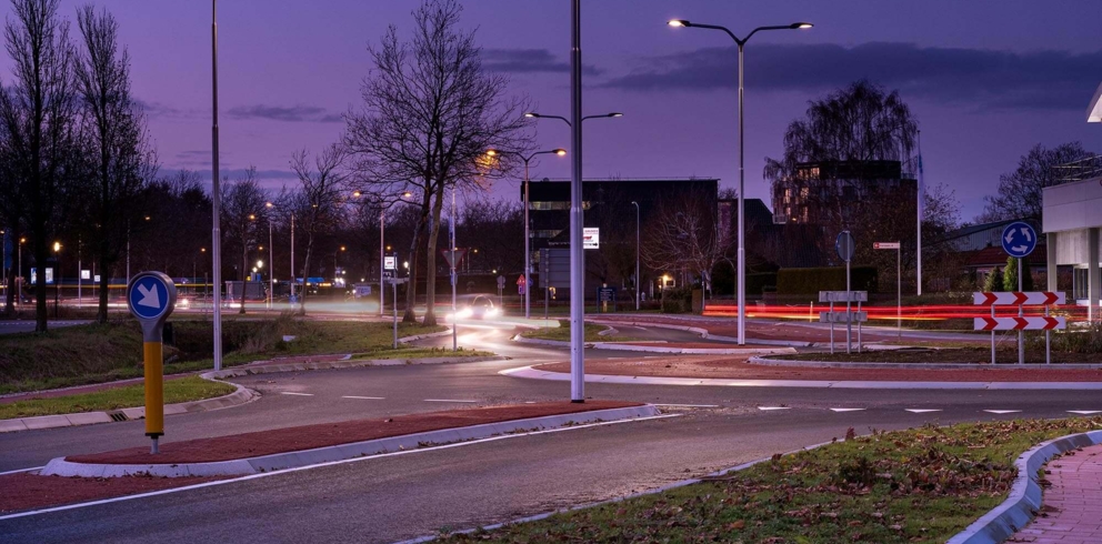Lightronics armatuur BURAN langs een weg