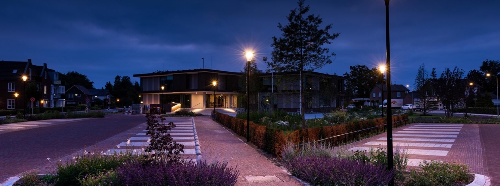 Lightronics PRUNUR A1 armatuur op een parkeerterrein Lightronics PRUNUR A1 armatuur op een parkeerterrein