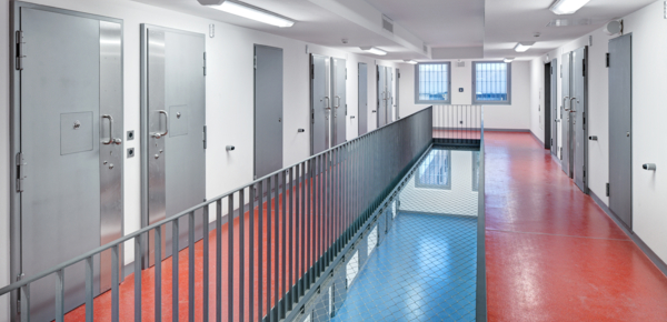 Lightronics ESV armatuur in een gevangenis in Turnhout