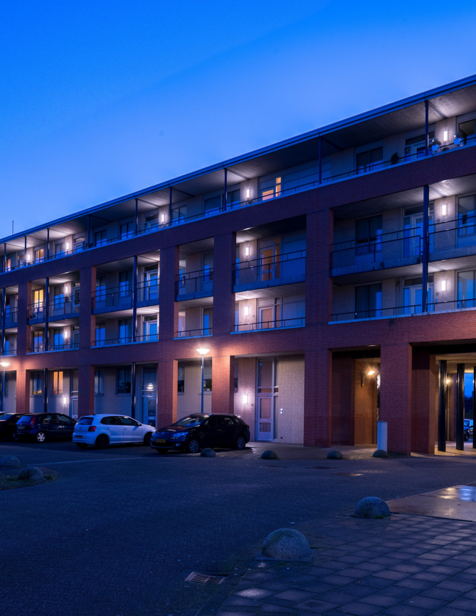 Lightronics WPV armaturen in een appartementencomplex aan de Perserij in Tiel Lightronics WPV armaturen in een appartementencomplex aan de Perserij in Tiel
