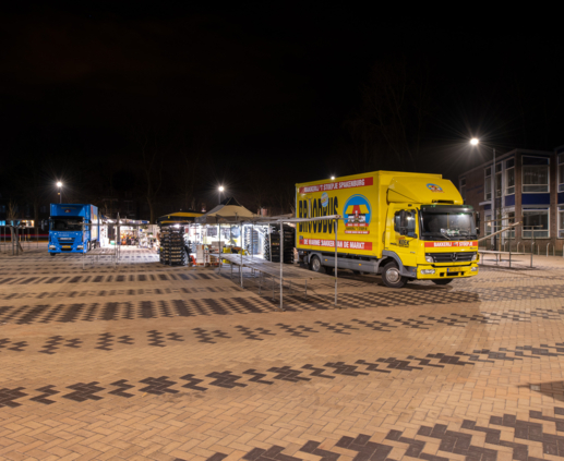 Lightronics BURAN PLUS armaturen op het marktplein aan de Piet Heinlaan in Katwijk Lightronics BURAN PLUS armaturen op het marktplein aan de Piet Heinlaan in Katwijk